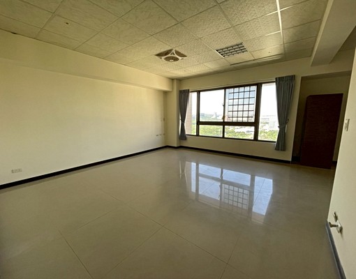 🈵中科總太如來朝南高樓空屋大四房平面車位 - Image 3