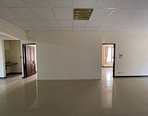 🈵中科總太如來朝南高樓空屋大四房平面車位 - Image 6