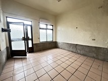 正言街52巷岡山低總價邊間美..