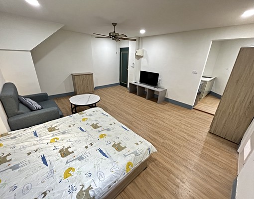 🏡有流理台可開火.大空間放東西置物.陽台獨立曬衣 - Image 1