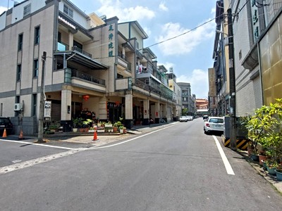 專任專員潮州市區面寬大地坪騎樓透天店住