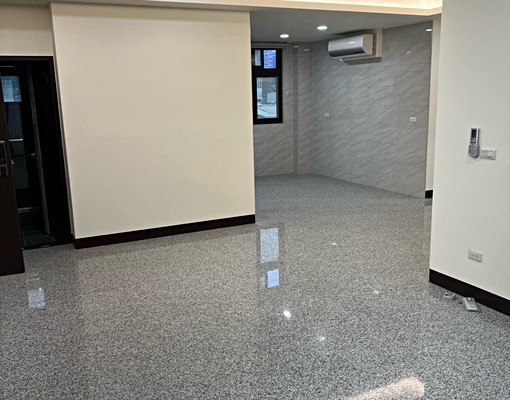整層大三房｜百坪綠地風禾公園旁｜中路特區｜全新獨棟 - Image 4