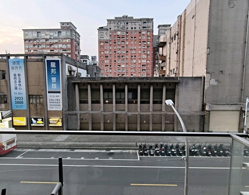 中山新裝潢,陽台,電梯,24小時物業管理,頂級宅邸 - Image 13