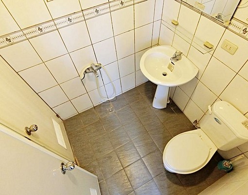 新光大遠百☘漂亮採光☘超大空間☘大衛浴☘陽台☘獨洗獨曬 - Image 13