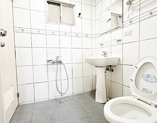 青海/河南✴漂亮採光✴超大空間✴大衛浴✴陽台✴獨洗獨曬 - Image 14