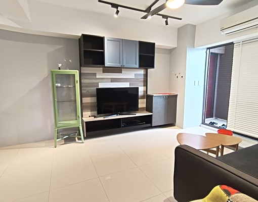 大里輕屋齡大四房附平車家電俱全可租補入籍 - Image 1