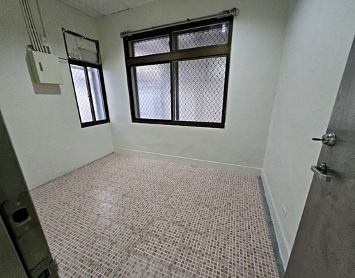 透天全新整理3房1廳1衛1廚包3車位26500元 - Image 9