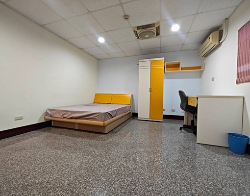 近中國醫.一中商圈.稀有大套房 - Image 1