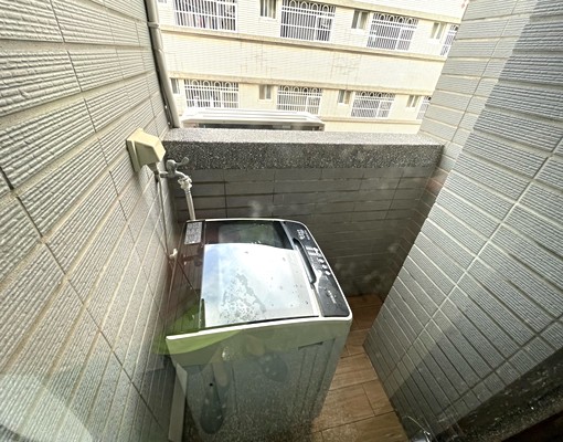 全新變頻冷暖氣、變頻雙門冰箱、網路電視、無印良品家具 - Image 9