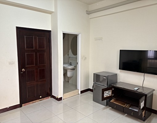 生活機能佳,7-11只要1分鐘,開車至園區大門只要5分鐘 - Image 2