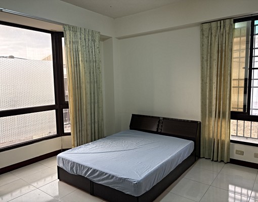 生活機能佳,7-11只要1分鐘,開車至園區大門只要5分鐘 - Image 5