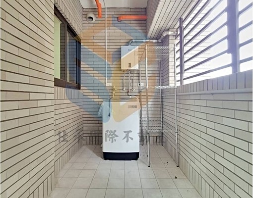 【低樓3房,附平車位,溫馨布置,近尚順】 - Image 11