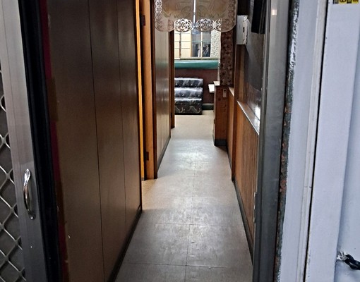 含1人水電机能佳。雅房。停車方便。含1人水电。共四間房可租 - Image 7