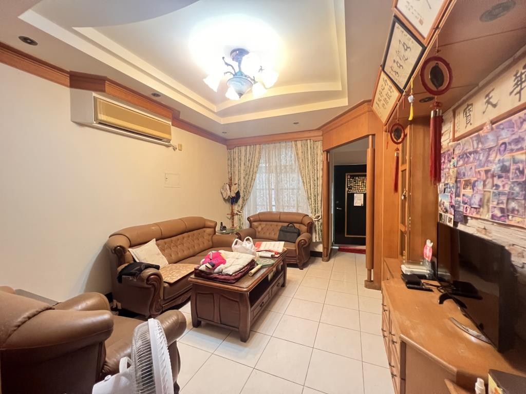 龍岡國中|室內車庫|活巷透天