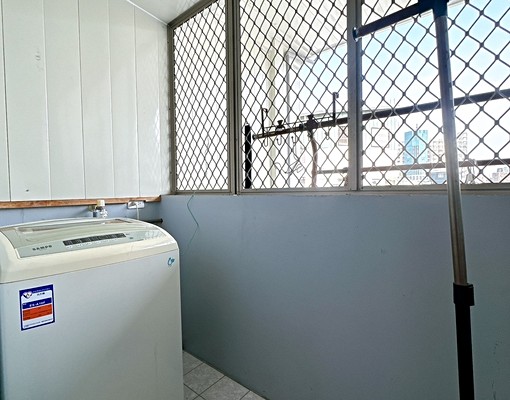 真廣告可租補▶流理臺獨立一層一戶▶獨洗曬陽台▶電梯機車位 - Image 6