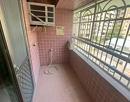 海家人🏠左營高鐵小王子3+1房車位/台積員工可租補 - Image 13