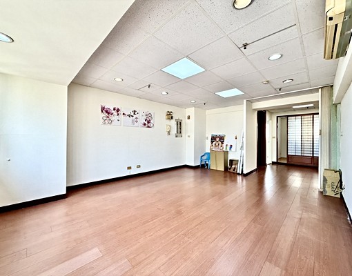 秀泰三井頂樓採光大坪數3房✨浴缸衛浴✨家庭首選✨可租補 - Image 3