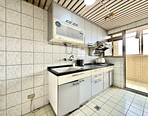 秀泰三井頂樓採光大坪數3房✨浴缸衛浴✨家庭首選✨可租補 - Image 6