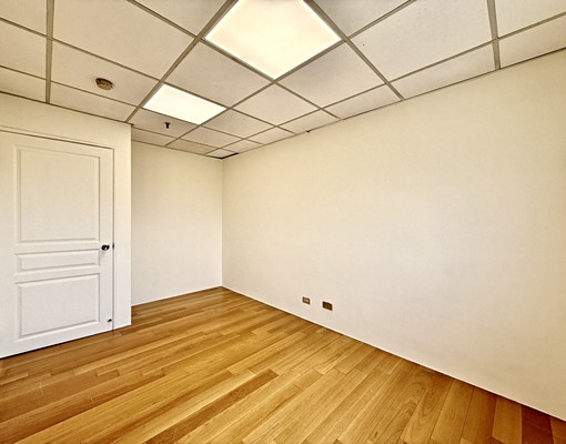 秀泰三井頂樓採光大坪數3房✨浴缸衛浴✨家庭首選✨可租補 - Image 13