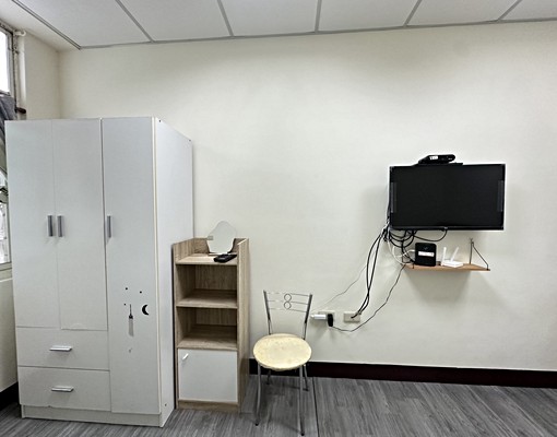全新整理，近體育館電梯套房，電一度5元、不分四季，水免錢 - Image 2