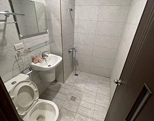 中原大學/夜市旁美套房/屋齡新機能優~ - Image 3