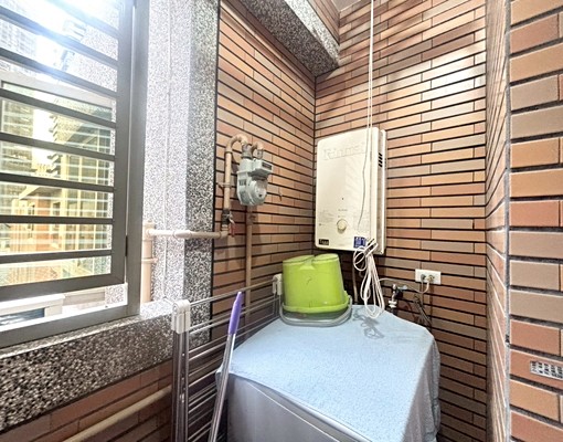 農16/巨蛋商圈/蛋黃地段/凹子底公園採光/美4房 - Image 15