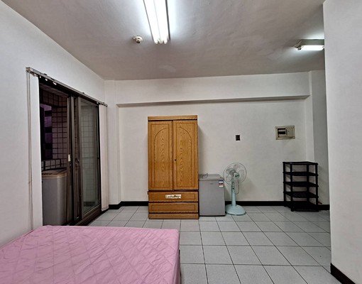 逢甲僑光小資學生首選電梯套房✨台水電✨陽台獨洗曬✨24H管理 - Image 4