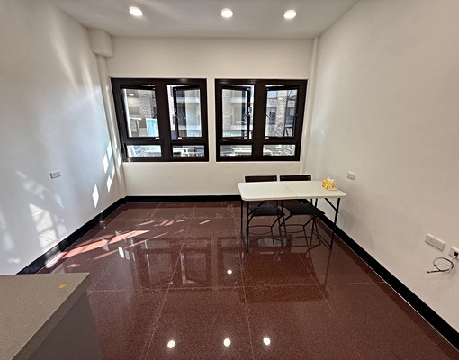 板橋府中站.黃石市場.全新明亮✅2樓小工作室✅小辦公室.住家 - Image 1