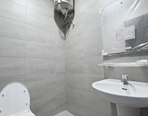 ❣️長虹天擎精緻店面❣️潛力商圈,餐飲業者歡迎評估~免仲介費 - Image 3