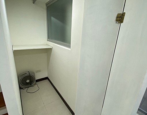 近雙連MRT,挑高3米6,有陽台 - Image 9
