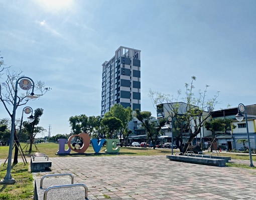公園第一排無限景緻美崙美奐2房平車 - Image 14