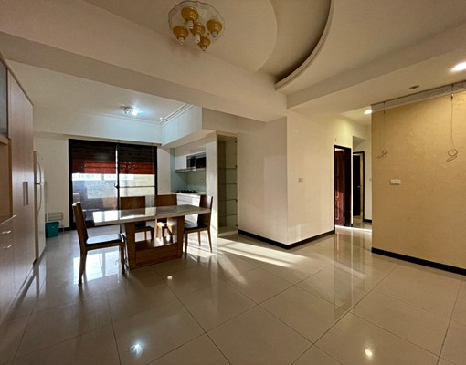 W高鐵特區|稀有裝潢大坪數四改三房|含雙車位 - Image 5