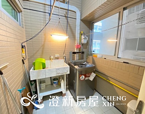 傢具齊全✨採光豪宅✨四房兩廳✨戶數單純✨黃金地段✨平車 - Image 15