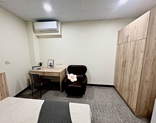 新坡全新電梯大套房/代收垃圾/可租屋補助/含網路第四台 - Image 4
