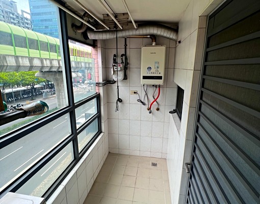 意志力北屯文心路💕電梯社區大3房💕可租補免仲介費 - Image 2