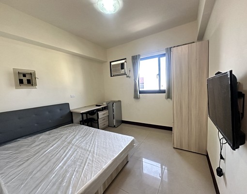 大甲站前國王/套房出租/員工宿舍/01605 - Image 1