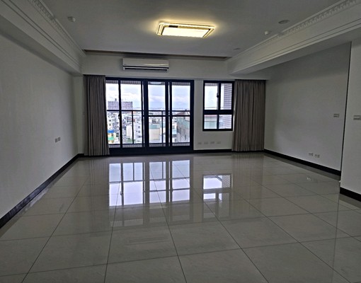 鄰後勁捷運站3+1房+平面車位 - Image 1