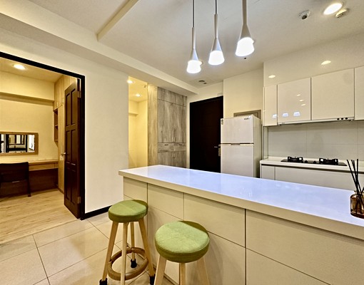 區最俗丨滿滿系統櫃丨大衣櫃x浴缸丨平面車位丨隨時可看 - 591租屋網 - Image 6