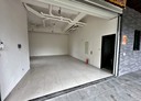淡水區-義山路一段店面，33坪