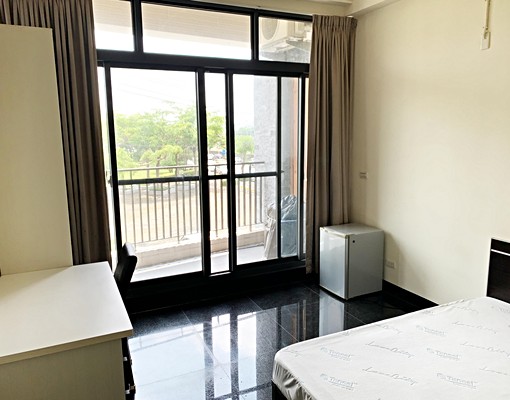 太平豐年社區、勤益科大,面公園大套房,中山路商圈、樹孝路商圈 - Image 2