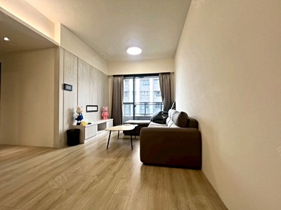 屋齡2年，🎉6樓，機能佳，標準電梯大樓