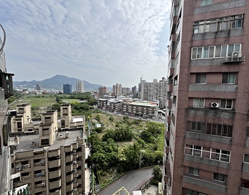 ⭕️可租補⭕️柏蒂特區稀有景觀大四房✨ - Image 2