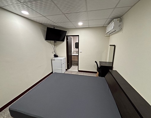 公益路東興路商圈附近/透天套房全新整理/可雙租補/禁菸禁寵 - Image 6
