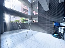文忠路瑞豐商圈內大露臺大空..
