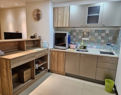 近巨城‧三民國中小旁|12坪溫馨套房|生活圈便利首選! - Image 3