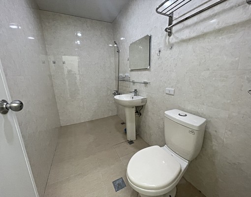 正15米路店住,近中港國小.台灣大道,交通便利 - Image 7