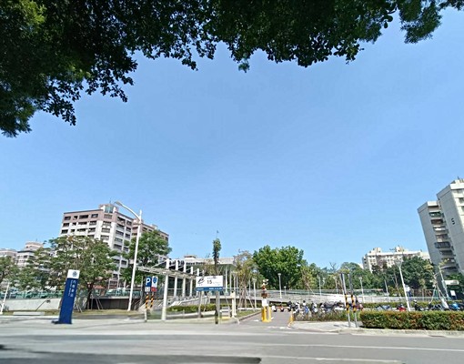 美術館輕軌公園旁/內惟車站/溫馨兩房 - Image 3