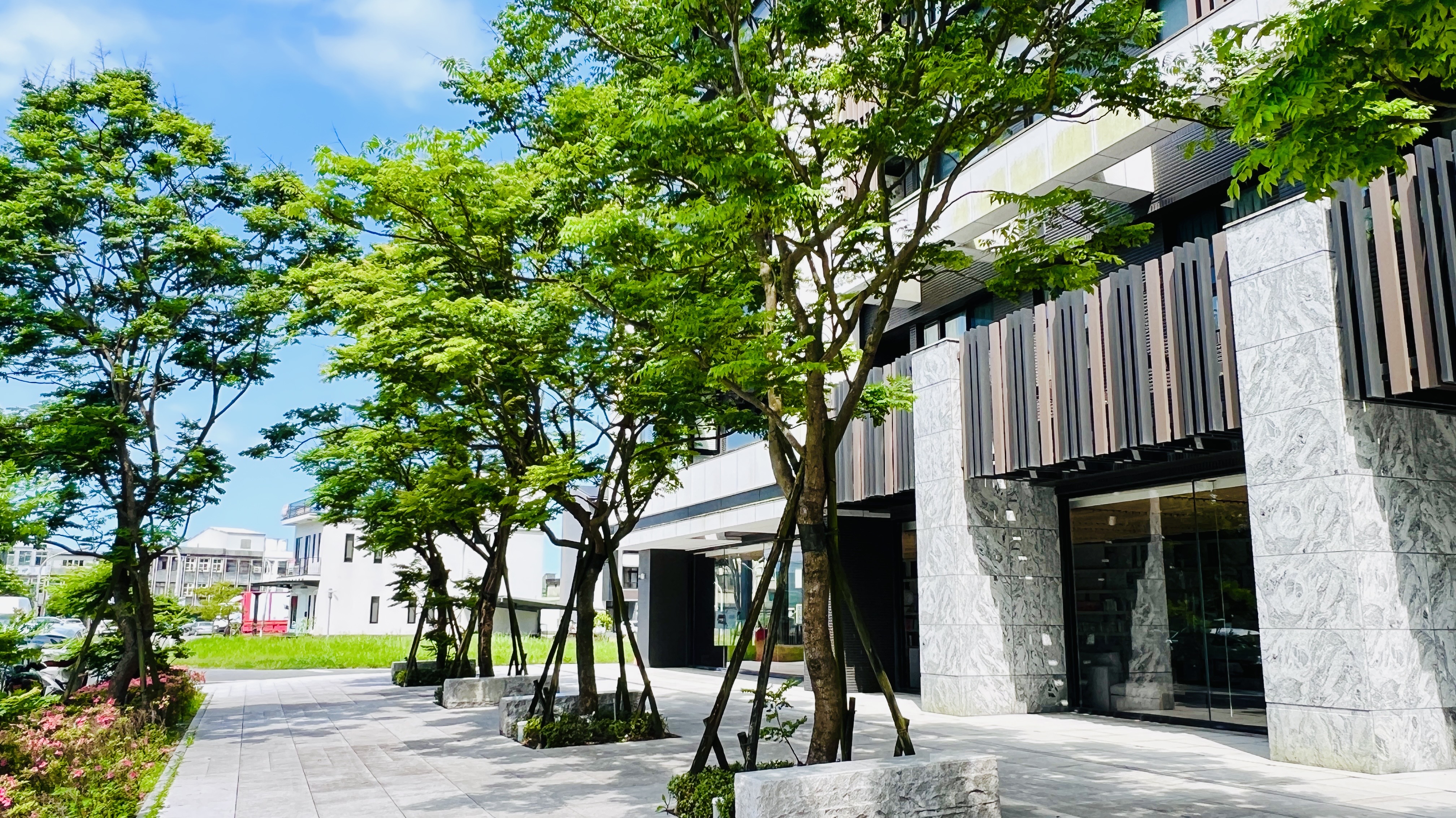 力信擎天隔震景觀3房車位華廈