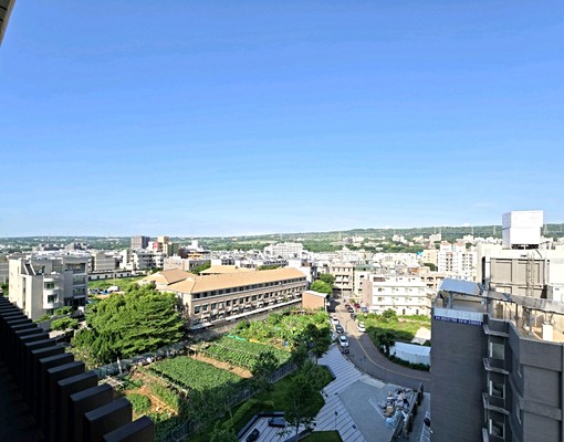 沙鹿區｜靜宜【久樘晶漾天鵝】｜全新三房車位｜含管含車 - Image 5