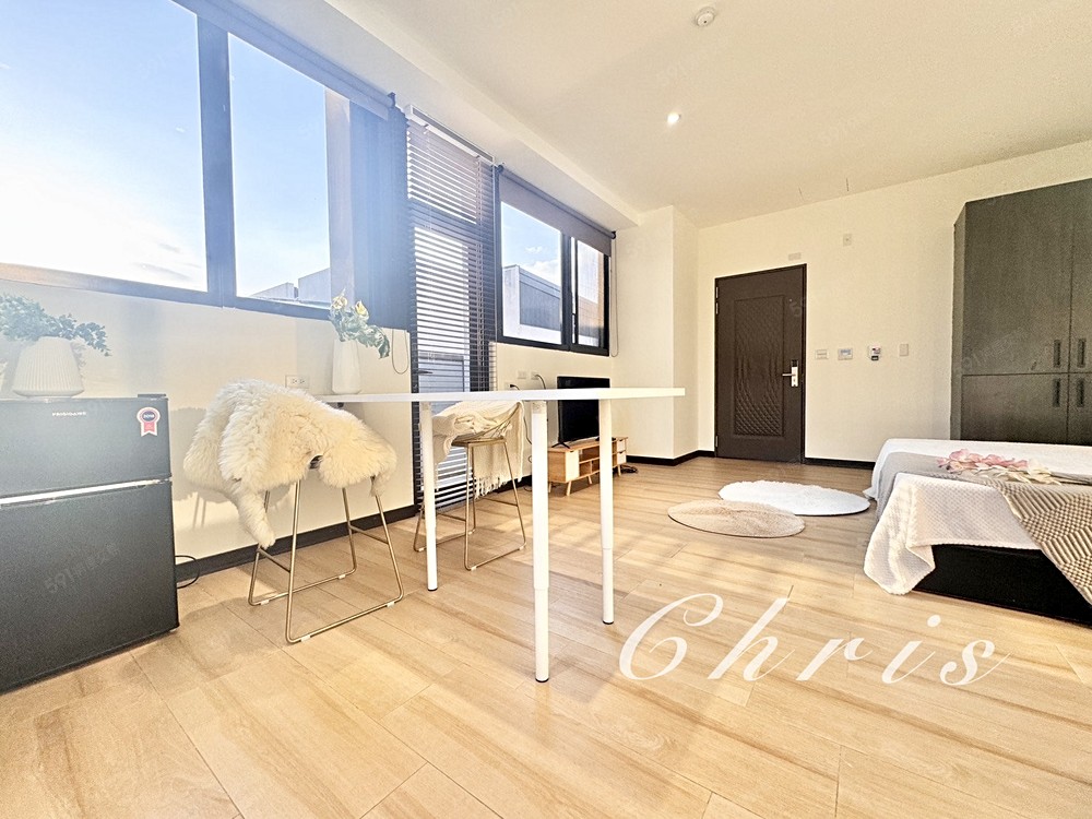 飯店管理超大空間陽台可獨洗雙面採光系統櫃中島餐桌流理台雙租補 - Image 1